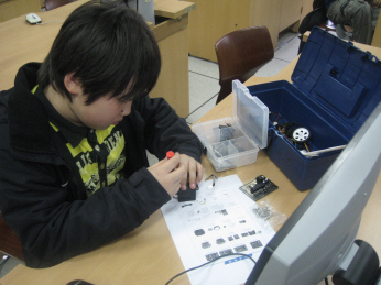 꾸미기_04.21 로보-05.jpg